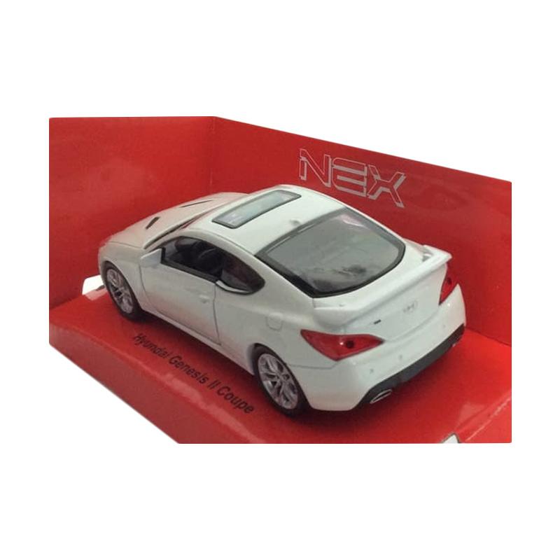 Hyundai GENESIS Coupe 1:34-39 Die Cast Car White/Red/Orange Collection New Gift 