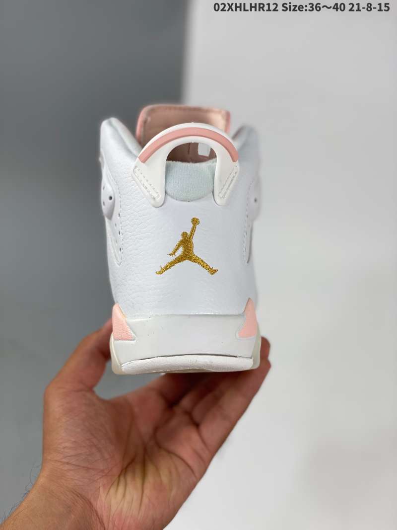 gold hoops aj6