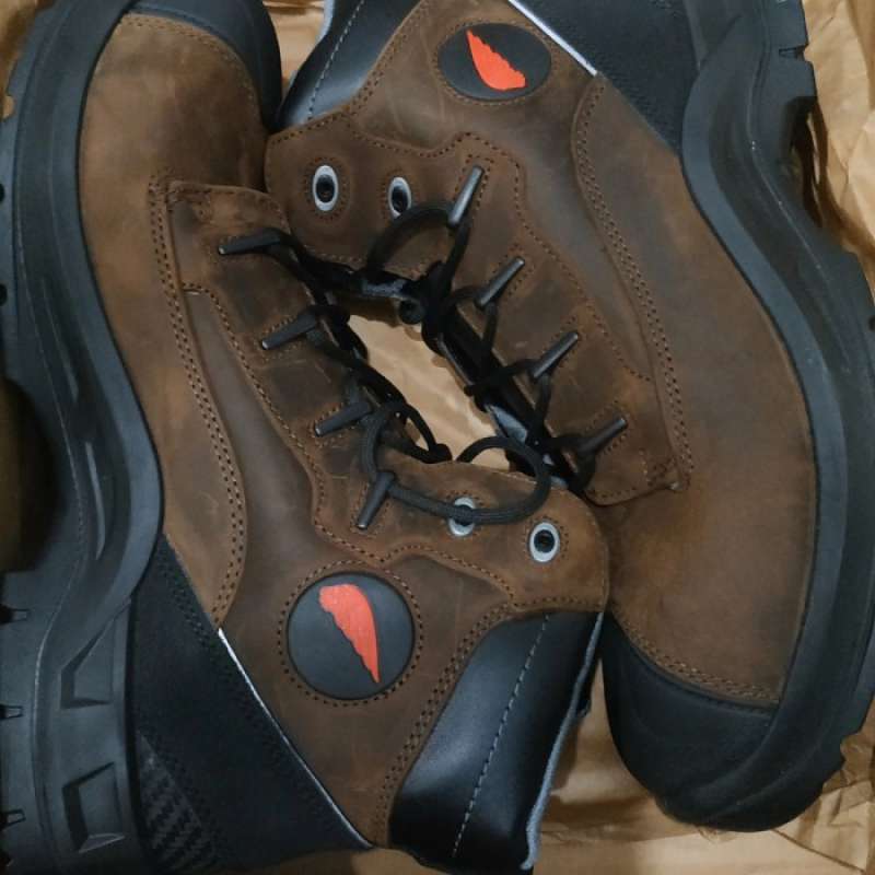 Jual sepatu deals safety red wing