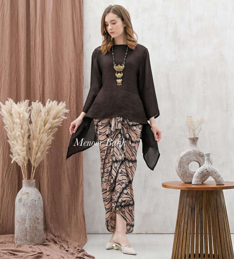 Dress shop semi kebaya