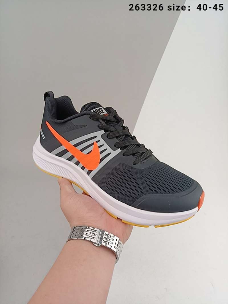 w nike air zoom structure