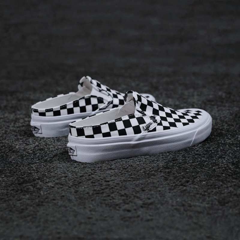 vans on sale slip on