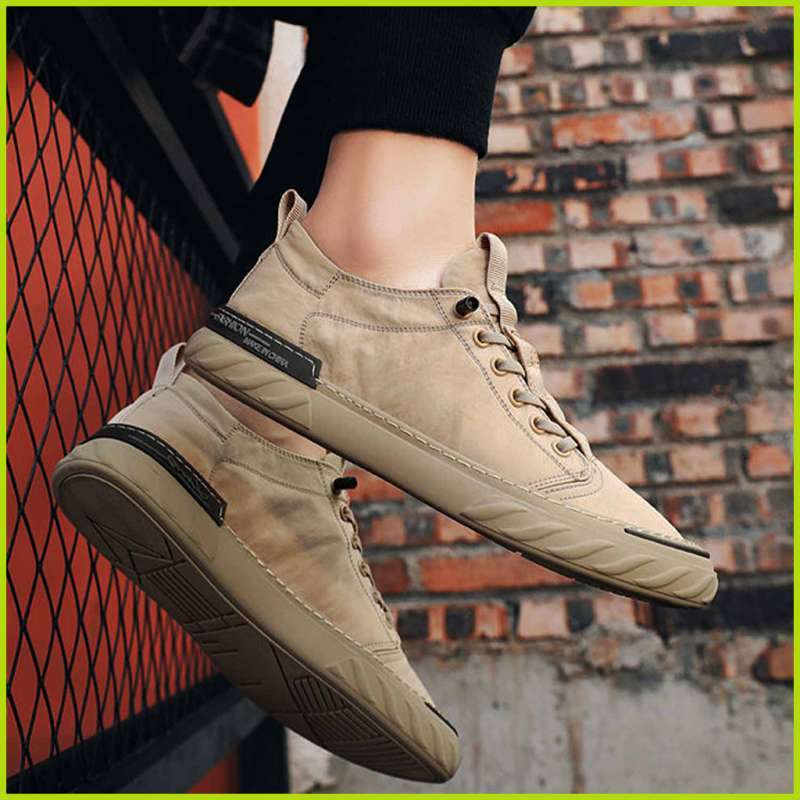 Sepatu sneakers sale