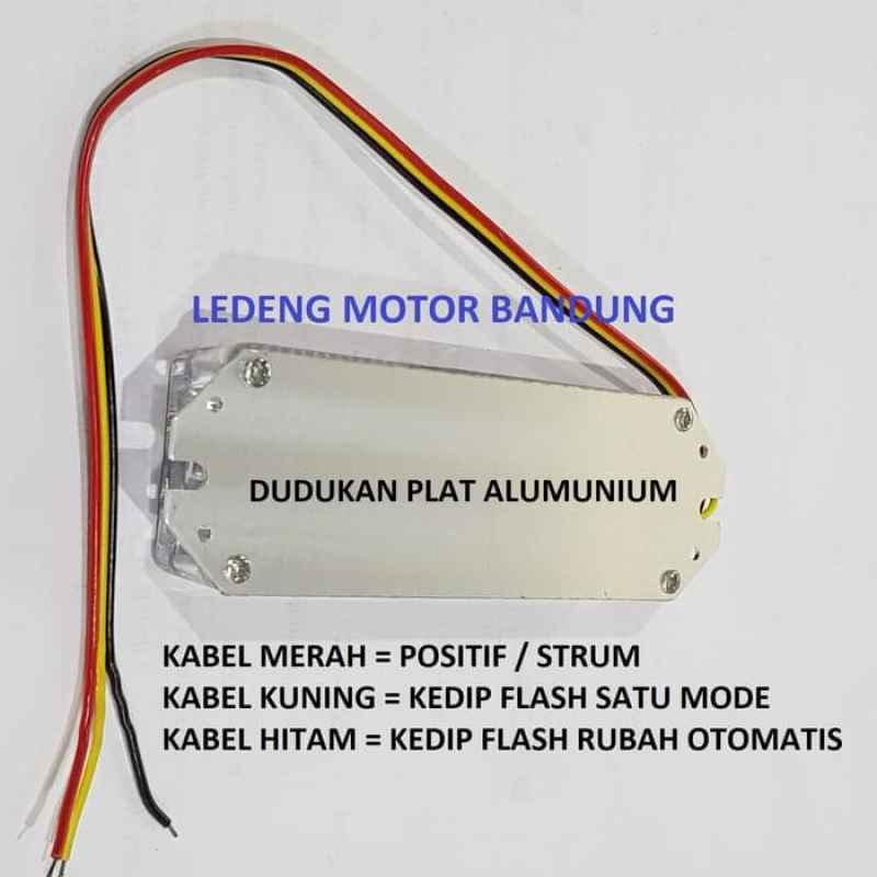 Jual Eco9 Led Kedip Strobo Kotak Lampu Variasi Motor 10cm Online Januari 2021 Blibli