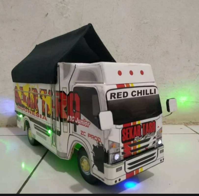 Jual Miniatur Truk Sekartaro Online Februari 2021 Blibli Itulah salah satu alasan mengapa mainannya banyak disukai. miniatur truk sekartaro