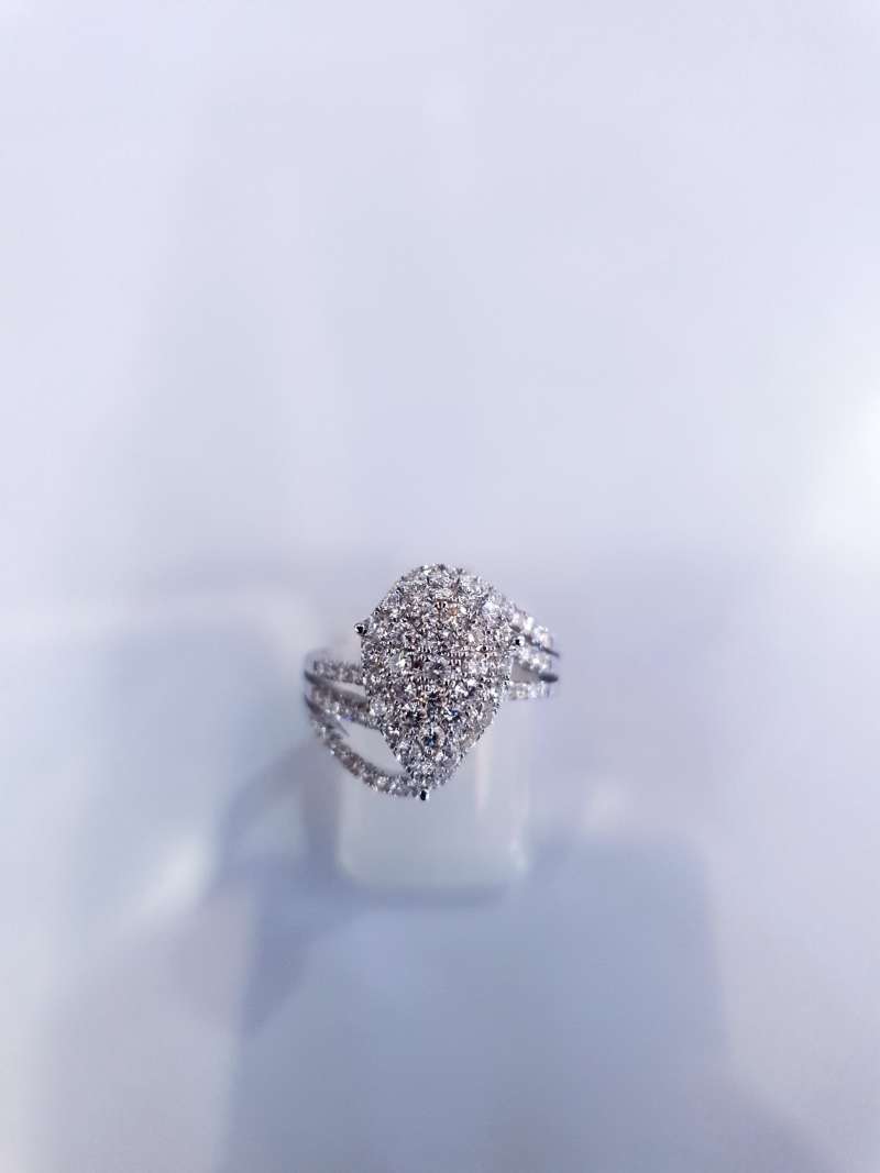 cincin berlian emas putih model tetes air