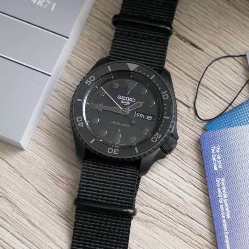 Promo Seiko 5 Sports SRPD79K1 Blackout Street Series Automatic