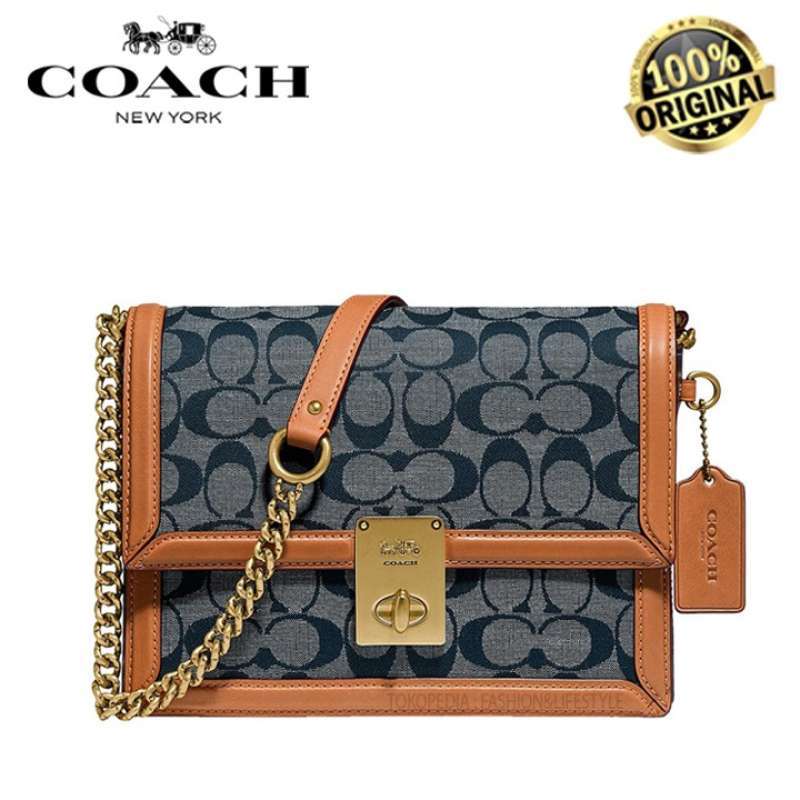 Jual Coach Hutton Shoulder Bag in Signature Chambray Edition