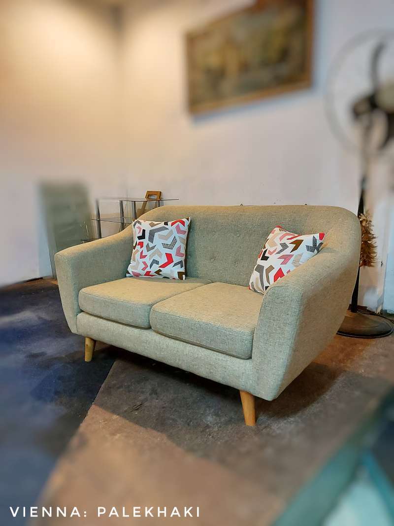 Dfs jos outlet sofa