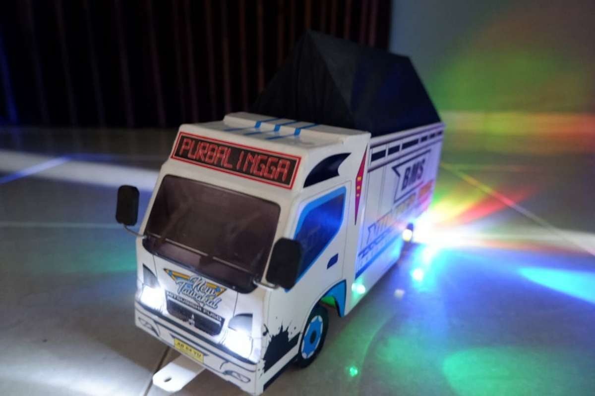 Jual Miniatur Truk Oleng Tawakal Online April 2021 Blibli Namun, jangan salah kualitasnya tidak sembarangan. miniatur truk oleng tawakal