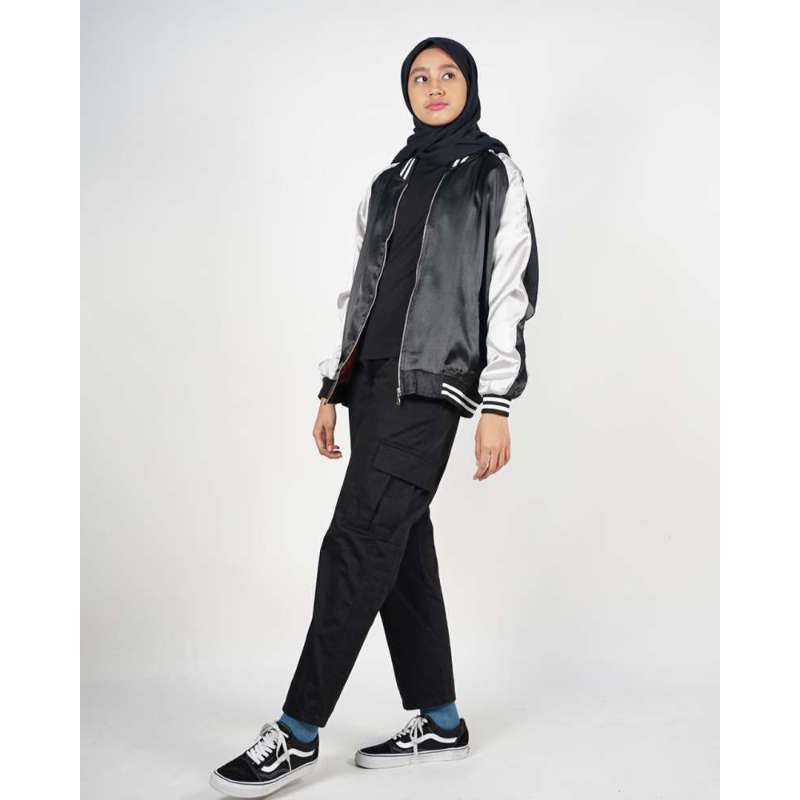 varsity sukajan
