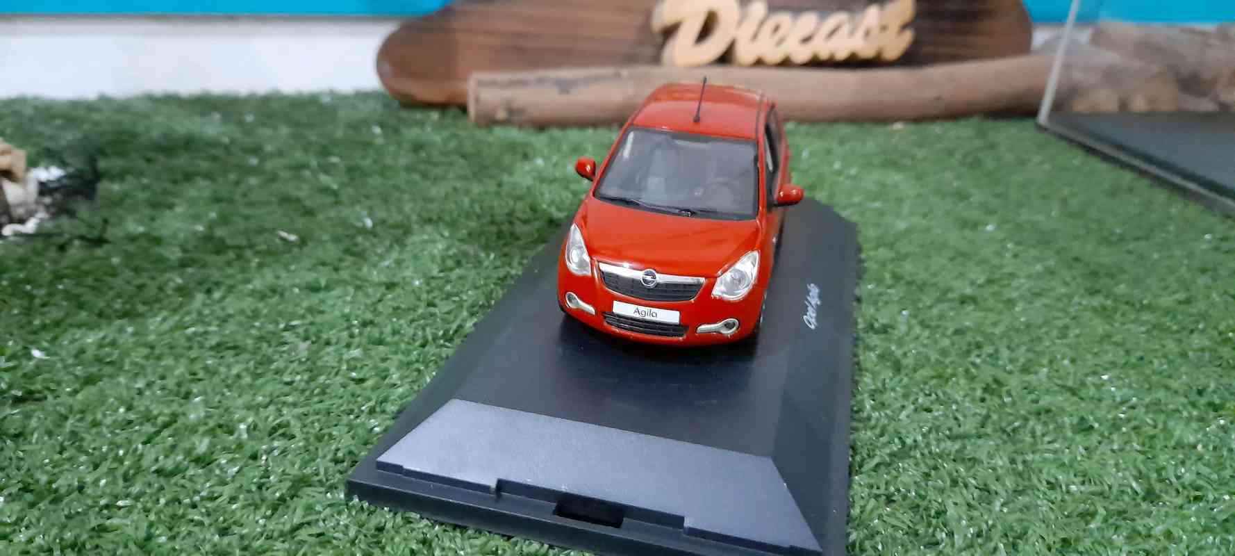 Diecast top suzuki splash