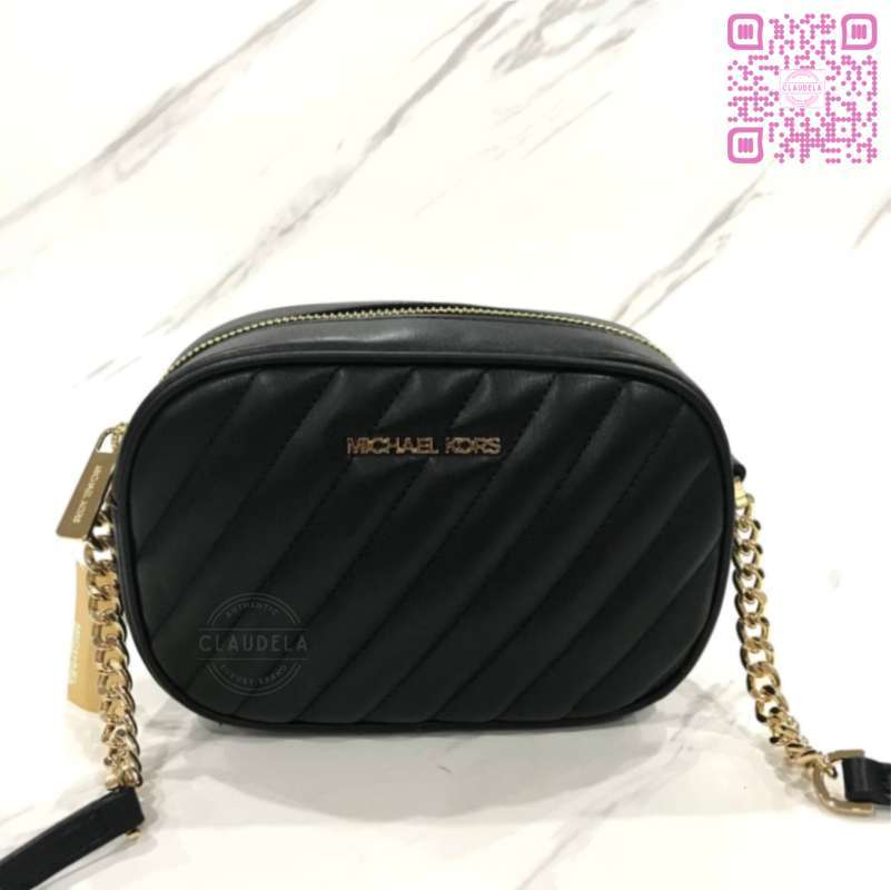 Jual MICHAEL KORS Rose Oval Camera Bag in Quilted Black Leather di