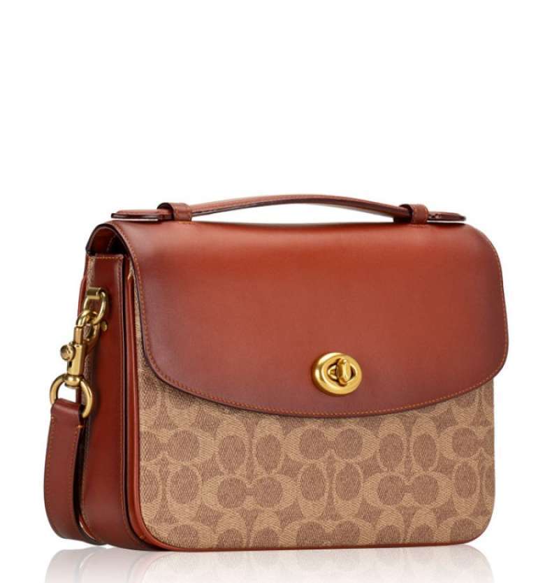 coach signature cassie