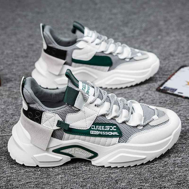 sneakers in fashion 2021