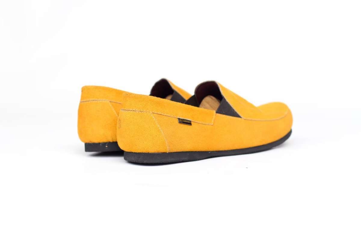 Promo Cevany JesterSlip Originals Shoes Sepatu Kasual Pria [FY4552] - 41  TAN di Seller Yabie Store - Kota Bandung, Jawa Barat | Blibli