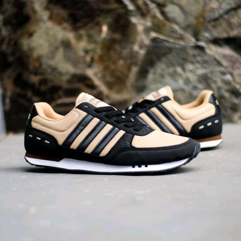 vlotter temperatuur Heerlijk Jual Adidas Originals Neo city racer Brown/Black made in indonesia di  Seller ZaskiaShoes - Indonesia | Blibli