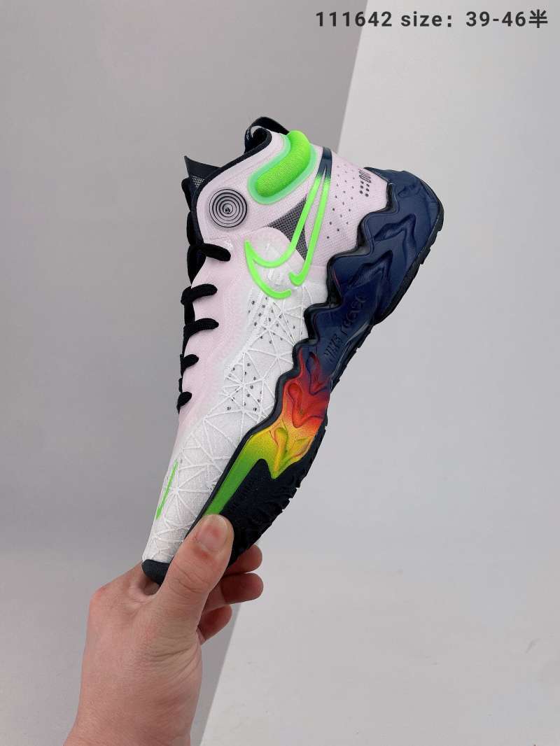 do kyrie 4 run small