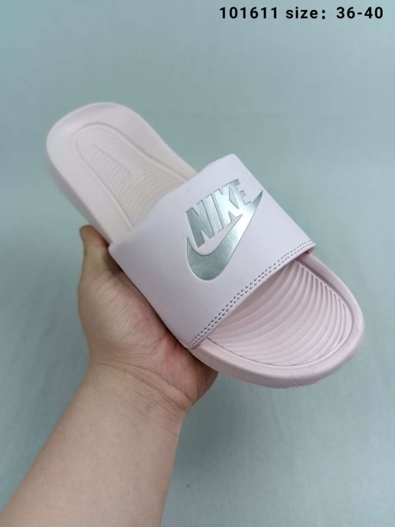 nike slippers non slip