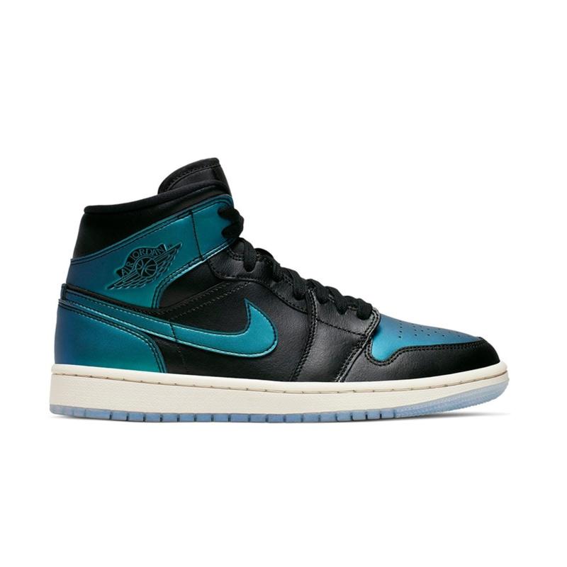 Jual Nike Air Jordan 1 Mid Sepatu Sneakers Pria Iridescent Black Online Oktober 2020 Blibli Com