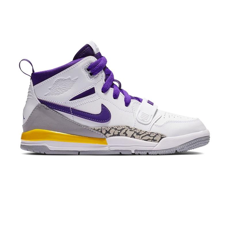 jual air jordan legacy 312