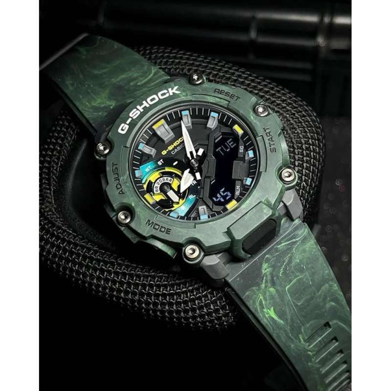 CASIO G-SHOCK Green Mystic Forest Carbon Core Guard Special Color Original  Jam Tangan Pria [GA 2200]