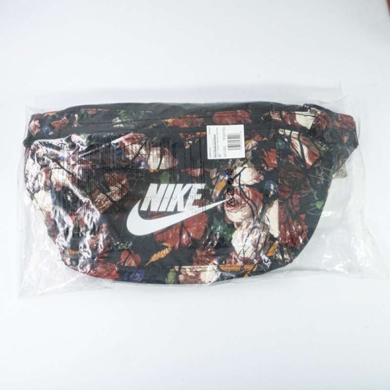 Nike fanny deals pack floral