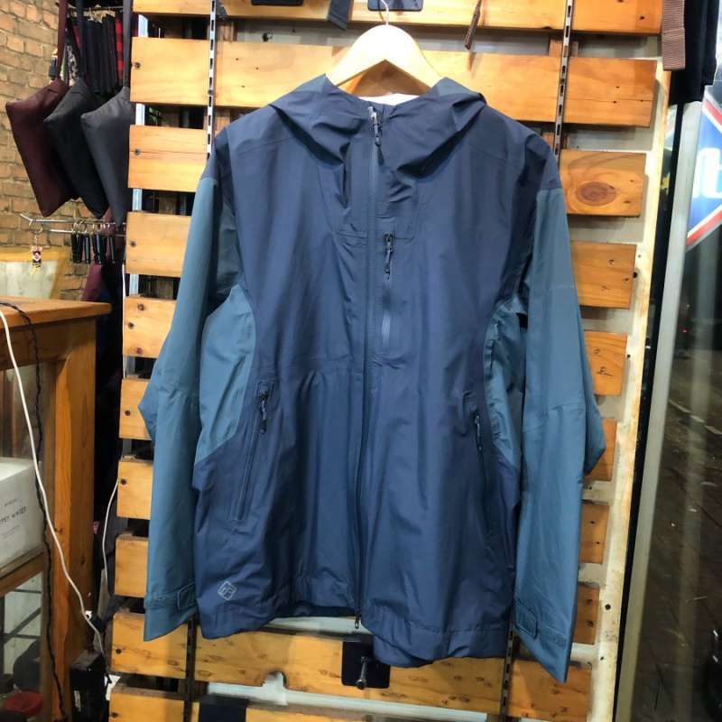 Jual Jaket Waterproof KATHMANDU PERTEX 