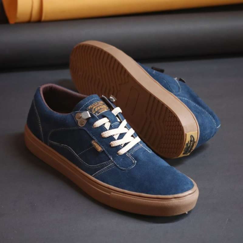 Sneaker original sales murah