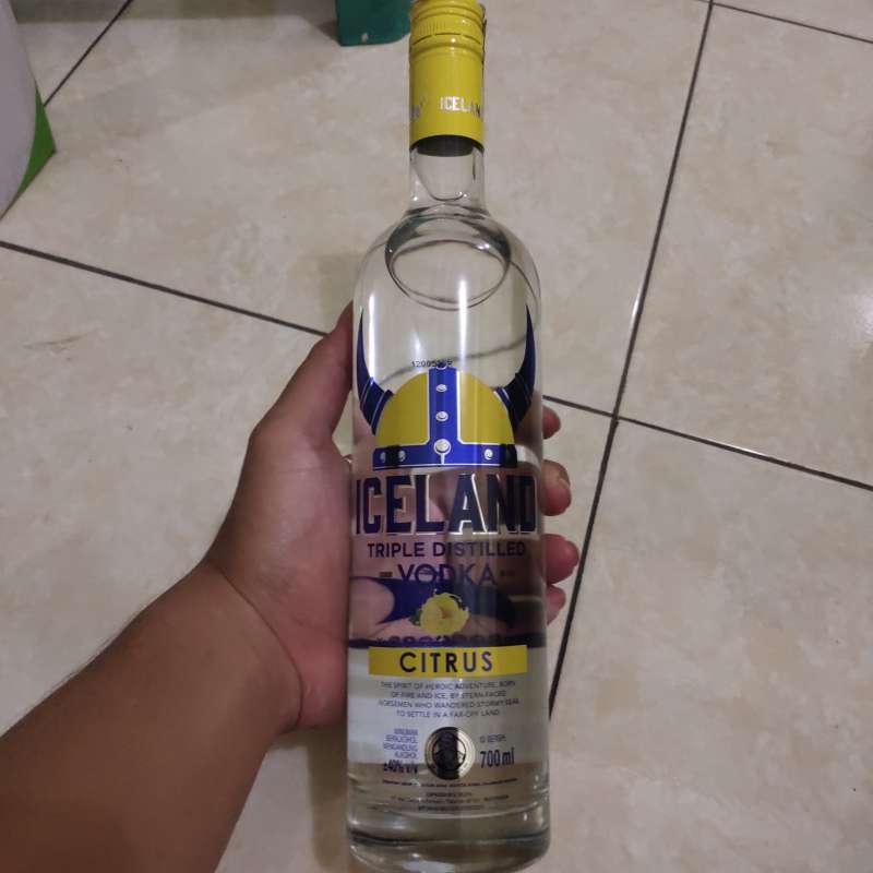 Jual Iceland Vodka Rasa Jeruk Lemon Online Februari 2021 Blibli Keripik kentang adalah salah satu camilan enak yang paling bikin ketagihan. iceland vodka rasa jeruk lemon