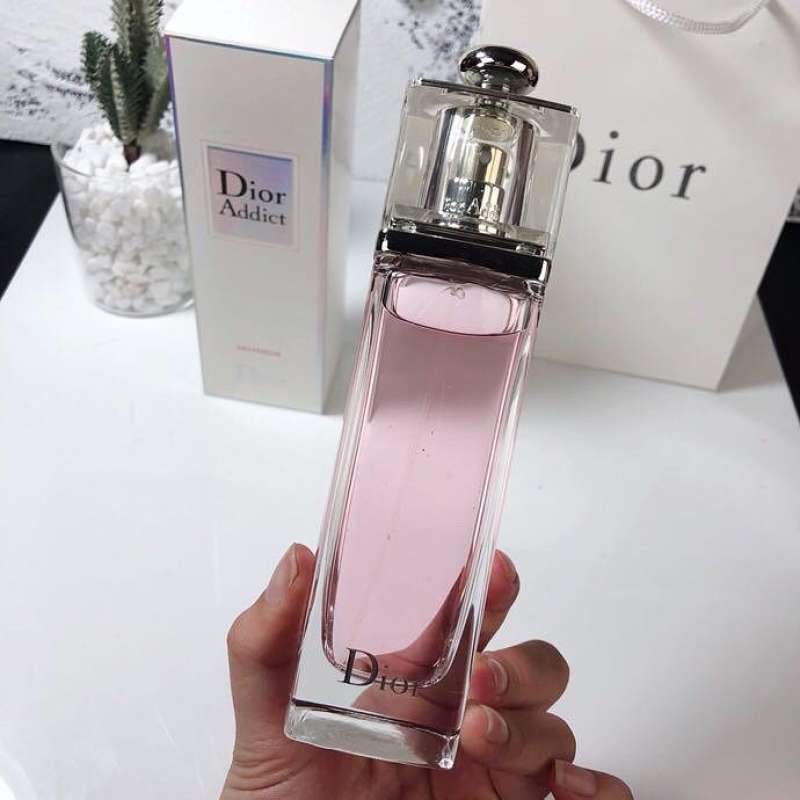 Jual Christian Dior Addict Eau Fraiche For Women Edt Parfum Wanita 100 Ml Original Online April 2021 Blibli