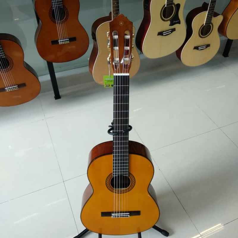 Jual Gitar Akustik Klasik Nilon Yamaha C80 C 80 C 80 Original Yamaha C80 Acoustic Classic Nylon Guitar Original Online Desember 2020 Blibli