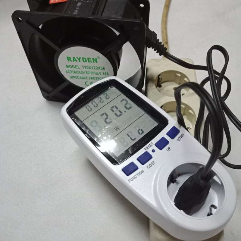 Jual Watt Meter Alat Ukur Brp Watt Brg Elektronik Alt Ukur Watt Voltage Kwh Online September 2020 Blibli Com