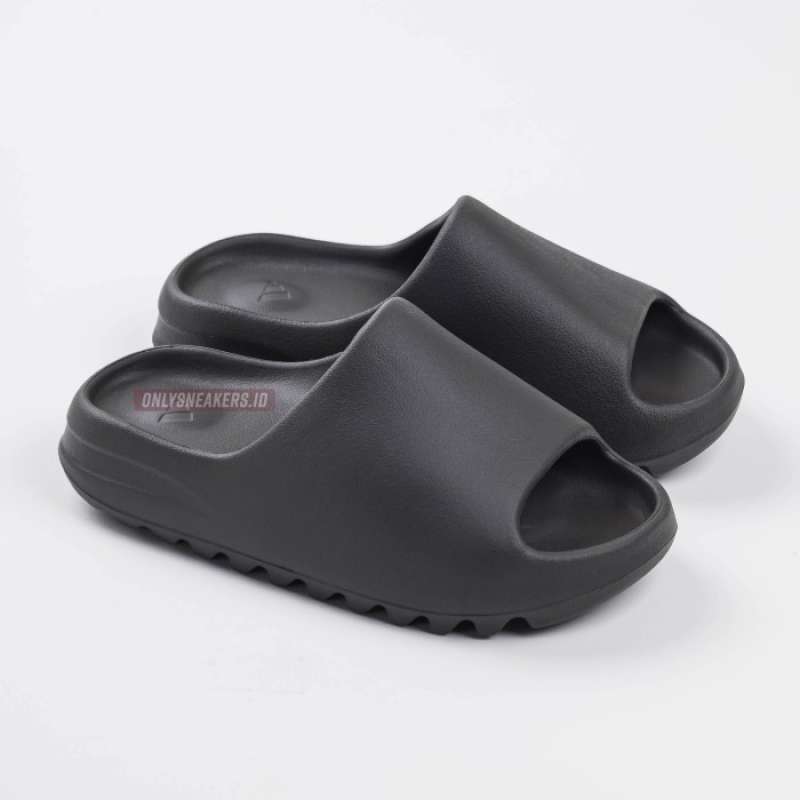 Jual YEEZY SLIDE ONYX - US 8/ 42 di Seller ONLYSNEAKERS Official Store -  Ruko Centre Point | Blibli