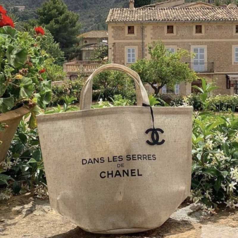 LCRestore Collector’s “Dan Les Serres de Chanel” bucket tote