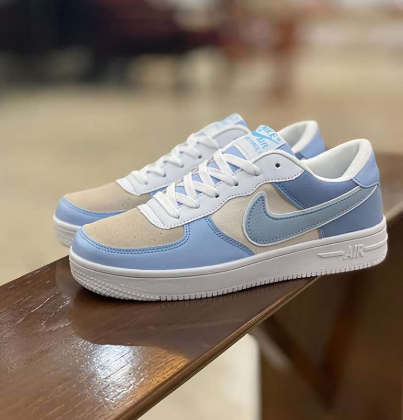 nike air force 1 low unc