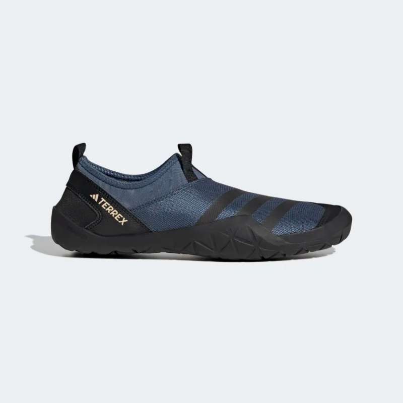 Sepatu slip on new arrivals adidas