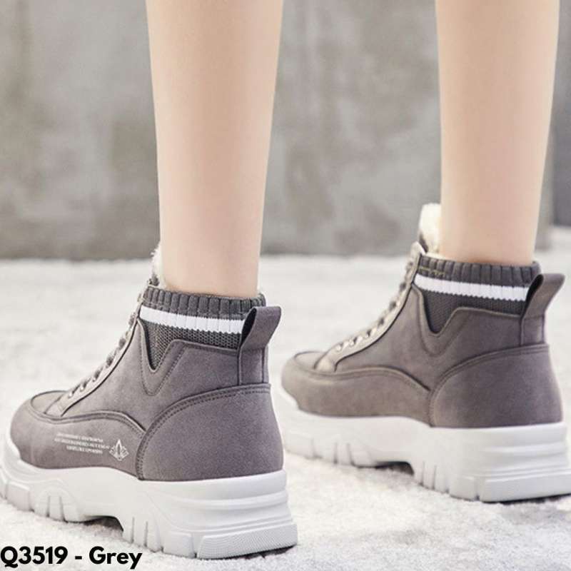 Trendy boots Clearance