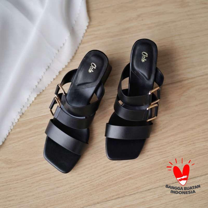 Hak peep toes top