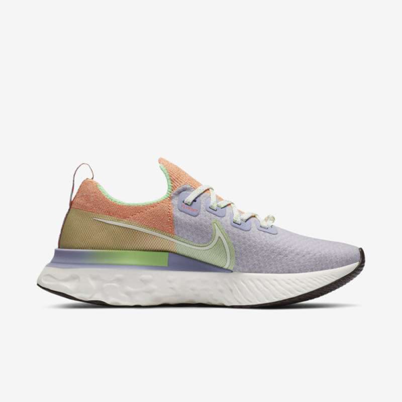 nike shoes light grey