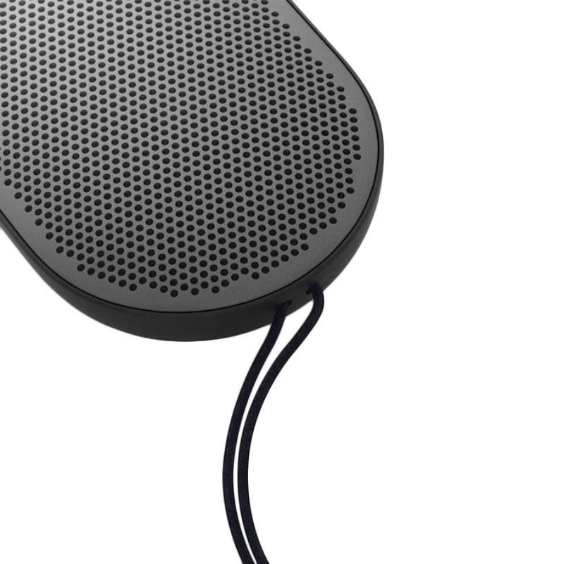 Jual Bang Olufsen Beoplay P2 Portable Bluetooth Speaker With Mic Black Online Desember 2020 Blibli