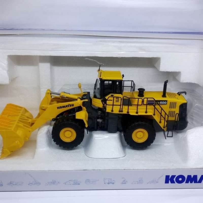 For Boys UH Komatsu WA600-8 Wheel Loader With Block Carrier