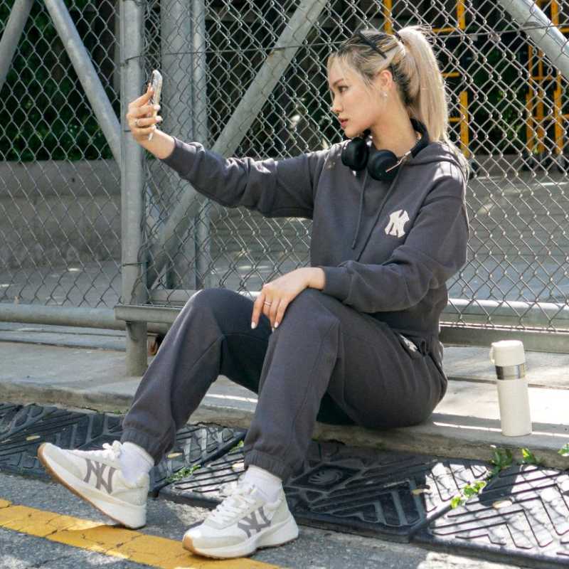Women's High Rise Jogger Training Pants 