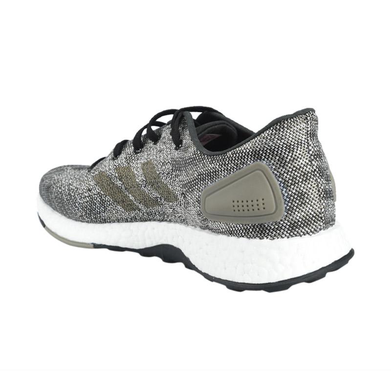 Adidas cm8320 2025