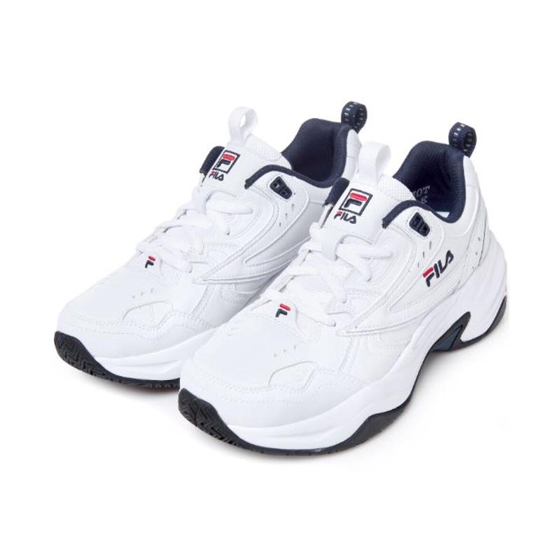 Sepatu sport fila clearance
