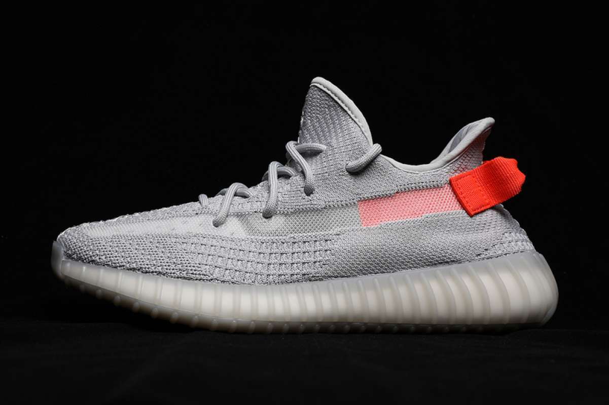 yeezy 350 v2 womens