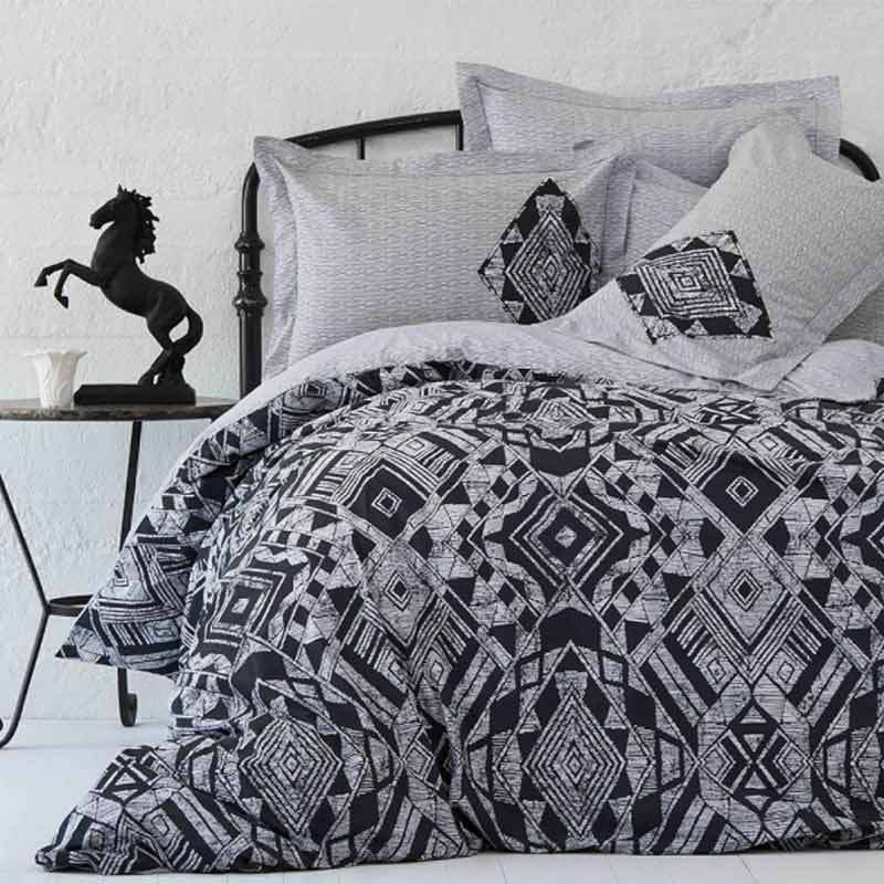 Jual Karaca Indonesia Raven Siyah Rnf Nevresim Takimi Set Bed Covers King Size Online November 2020 Blibli Com