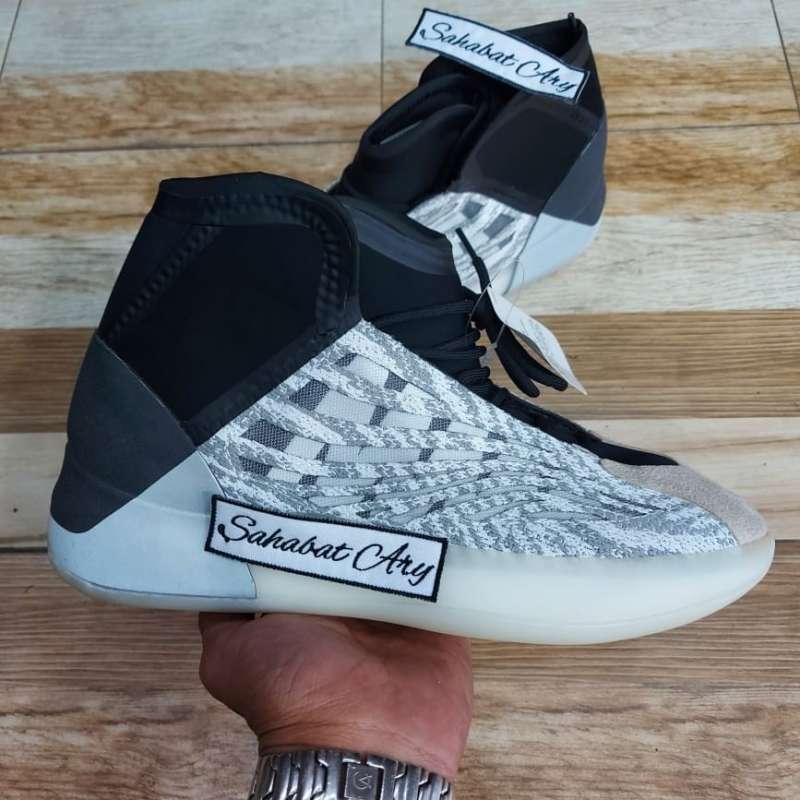 yeezy boost quantum
