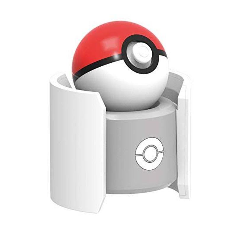 does the pokeball plus come with a charger