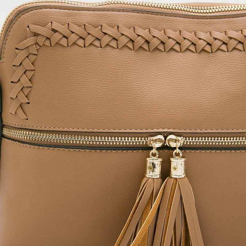 Jual Berrybenka Yuvita Avva Tassel Sling Bags Wanita Brown Murah Maret 2020 Blibli Com